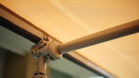 Jak działa mechanizm markizy